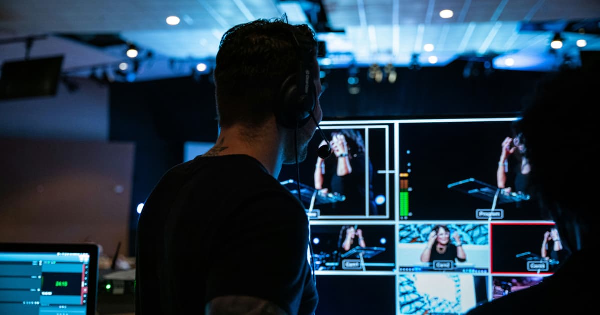 Premium Finance Group Featured on Cover of Negocios Magazine, Highlighting Legacy and International Growth