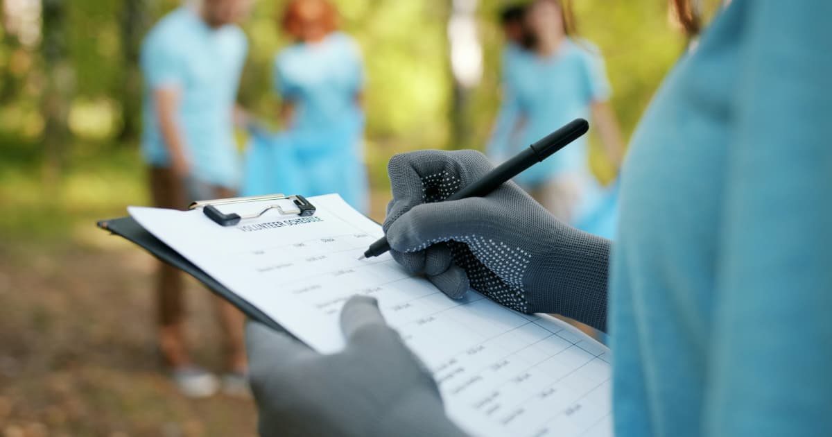 Year-End Philanthropy Shift Urged: Supporting Independent Museums Over Institutional Giants