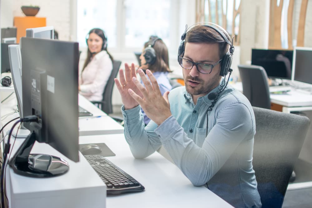 Top Gun Team’s AI Call Center Model Shifts Cold Calling from Agents to Support Staff