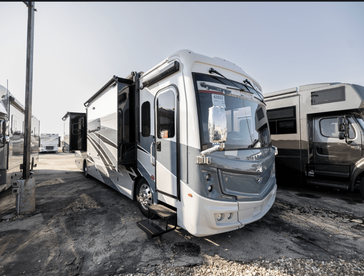 McKee RV Expands Thor Motor Coach and Class A Motorhome Offerings in Midwest Market