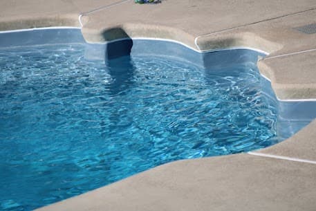 Fiberglass Pools Gain Popularity in Oklahoma for Climate Resilience and Low Maintenance