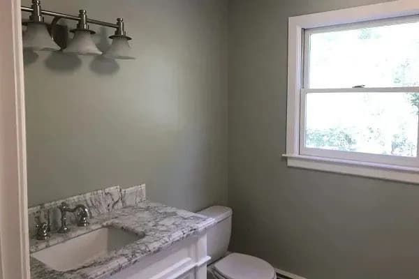 Key Indicators Signal When Homeowners Should Consider Bathroom Remodeling Projects