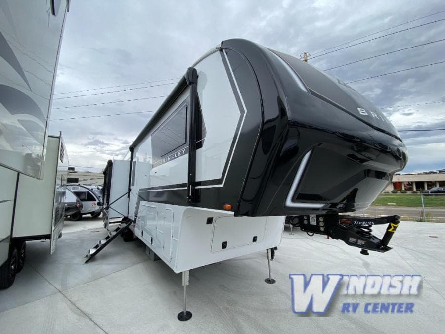 Colorado RV Dealer Expands Access to Lightweight Trailers and Toy Haulers Through Multi-Location Model