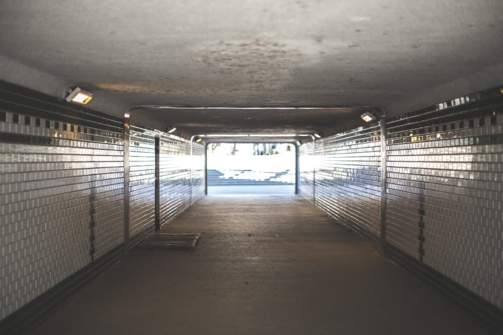 Find Self Storage Highlights How Storage Units Ease Moving and Temporary Relocations