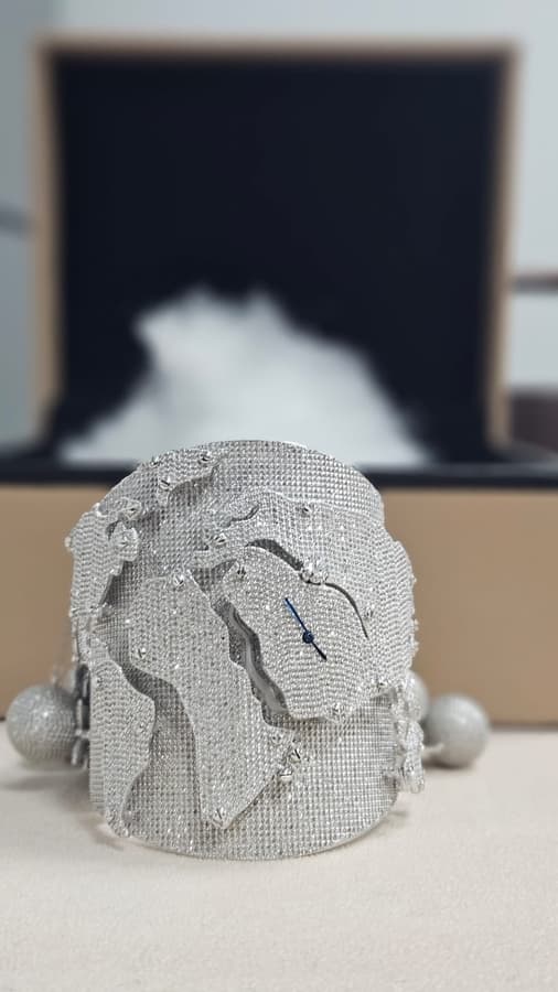 Cardial Watches Sets Guinness World Record with 'The Empress' at 40th Anniversary Celebration