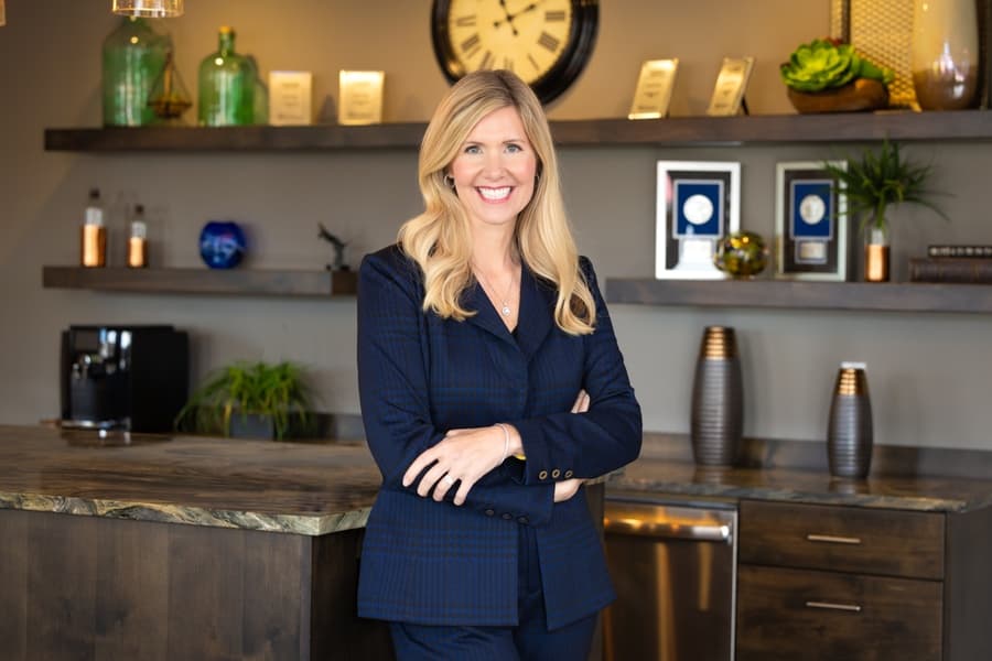 Julia M. Carlson Recognized Among Barron's 2024 Top 1,200 Financial Advisors in America