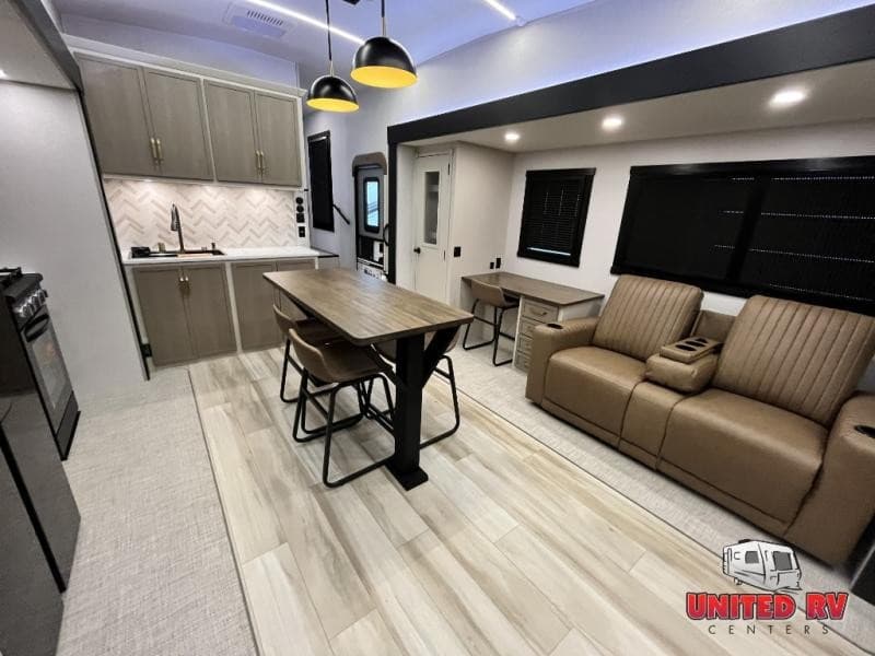United RV Showcases Entegra Vision XL Motorhomes and Used Campers in Georgia