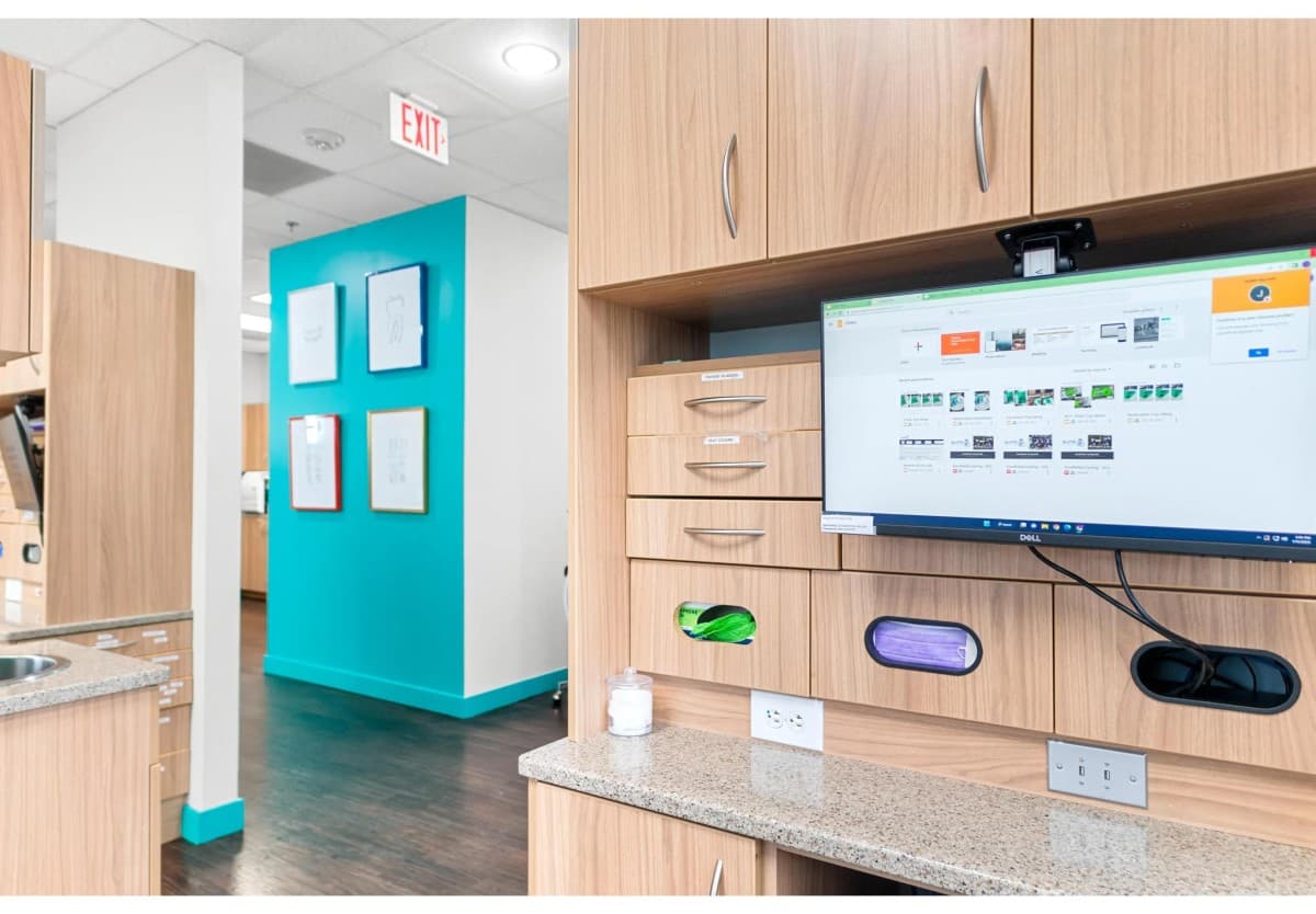 Five Bowie Cosmetic Dentists Offer Expanded Veneer and Whitening Services