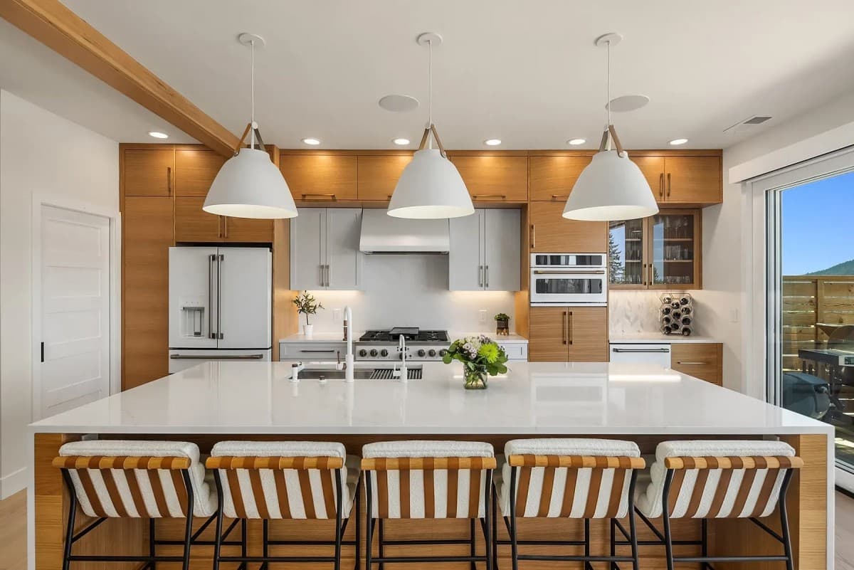 Sammamish Contractor Higgason Homes Delivers Full-Scope Remodeling from Cabinet Updates to Complete Renovations